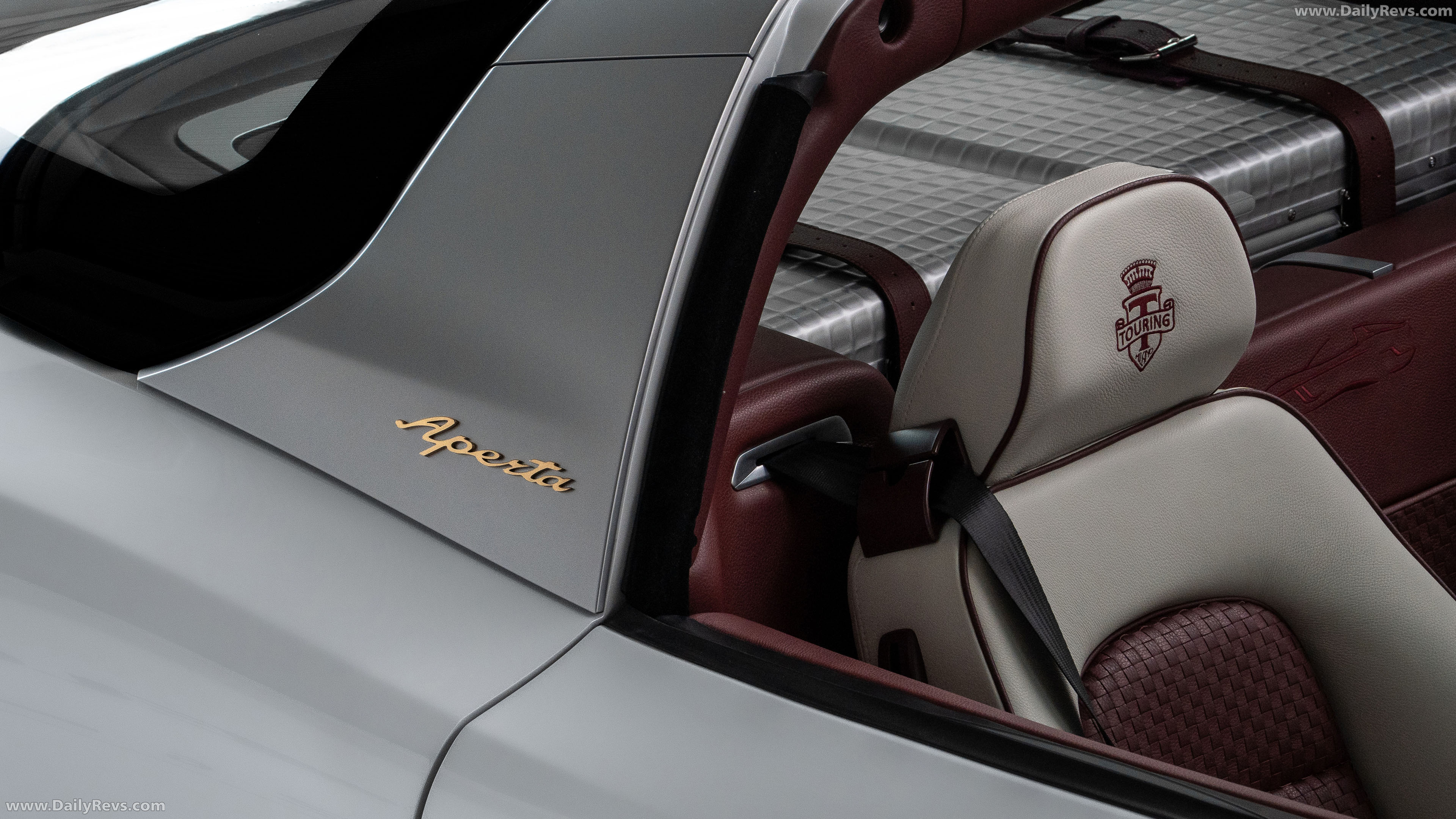 2027 Touring Superleggera Veloce12 Aperta Exterior